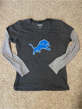 Touch NFL Women’s Long Sleeve Layered Tee - Dark Gray with Light Gray Sleeves